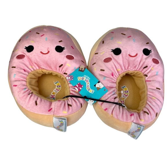 Squishmallows Other - Squishmallows Slippers Kid's Girl Pink Dabria Donut Doughnut Plush Size 4/5 New